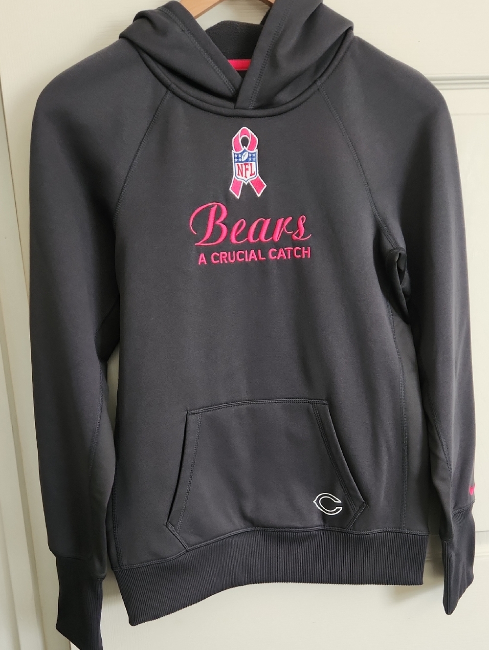 Ladies Nike NFL Chicago Bears A Crucial Catch Hoodie Size S